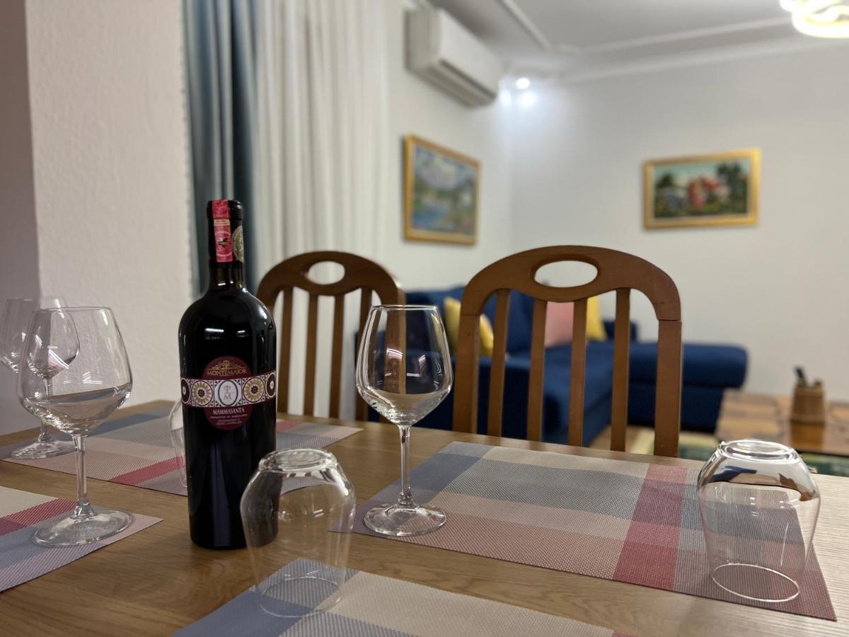 Chestnut Yard Villa Tiran Dış mekan fotoğraf
