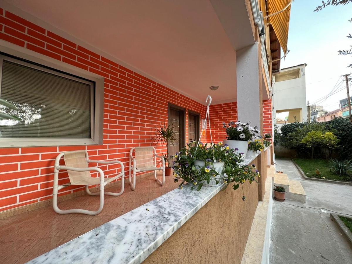 Chestnut Yard Villa Tiran Dış mekan fotoğraf